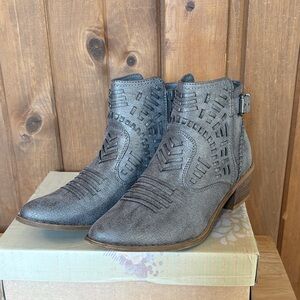 NIB Tribal Bootie